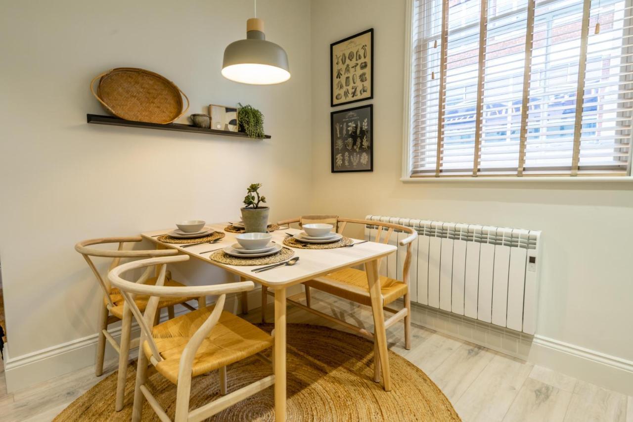 The Lark Apartment York Bagian luar foto